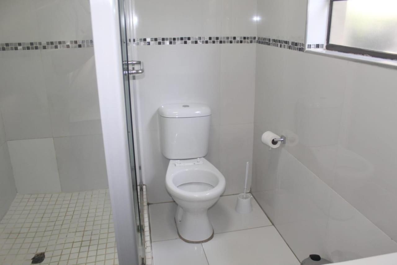 Alu Guesthouse Roodepoort Room photo